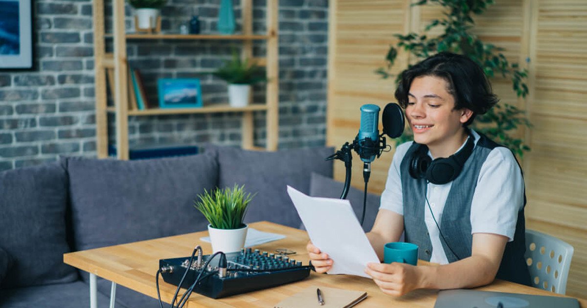 Biểu đồ tăng trưởng và xu hướng phát triển của ngành Podcast