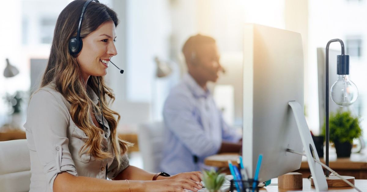 Những yếu tố cần thiết để trở thành một nhân viên Telesales giỏi, bao gồm kinh nghiệm, chuyên môn vững chắc và thái độ chuyên nghiệp, kiên trì