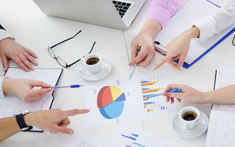 Phân tích lợi ích và hạn chế của marketing không phân biệt