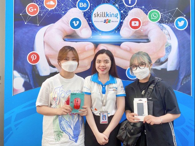 Sinh viên FPT Skillking tự tin ứng dụng kiến thức Digital Marketing đã học