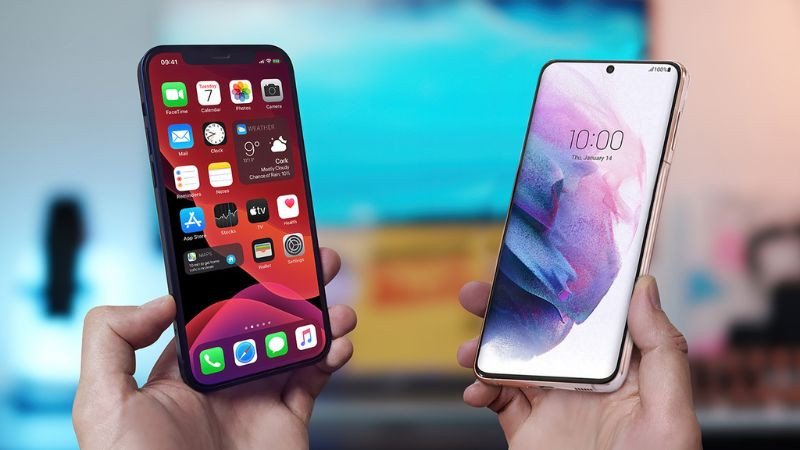 Apple và Samsung minh họa sự thành công của định vị thị trường trong ngành công nghệ