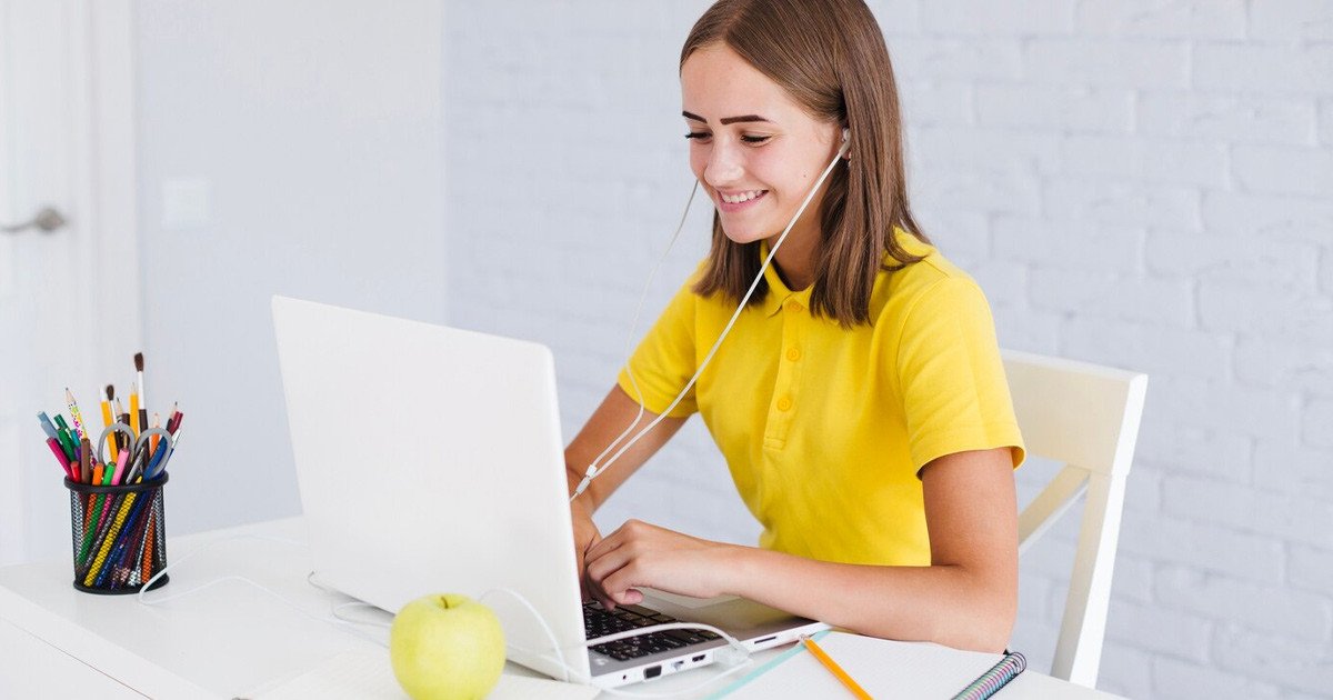Biểu đồ trực quan các yếu tố và thành phần chính của học liệu số, từ tài liệu đến phần mềm tương tác