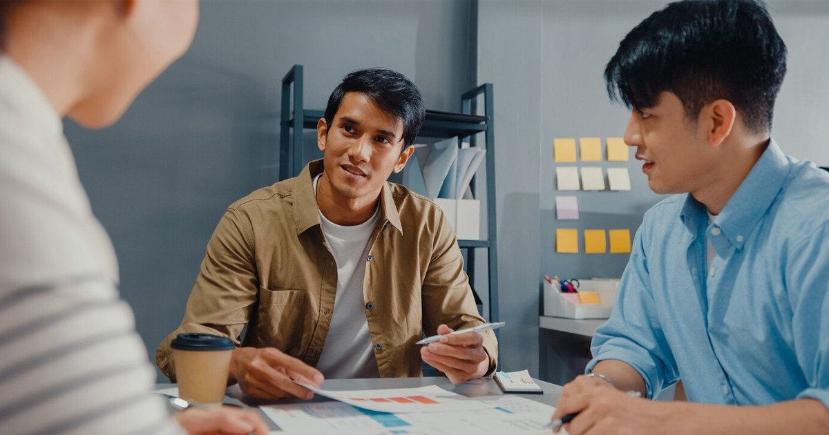 Các điểm cần lưu ý để triển khai quy trình Onboarding thành công, đảm bảo gắn kết và giữ chân nhân viên.