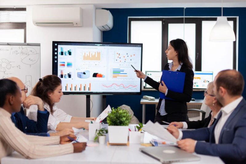 CFO thực hành tự đánh giá và phản biện để nâng cao năng lực lãnh đạo tài chính