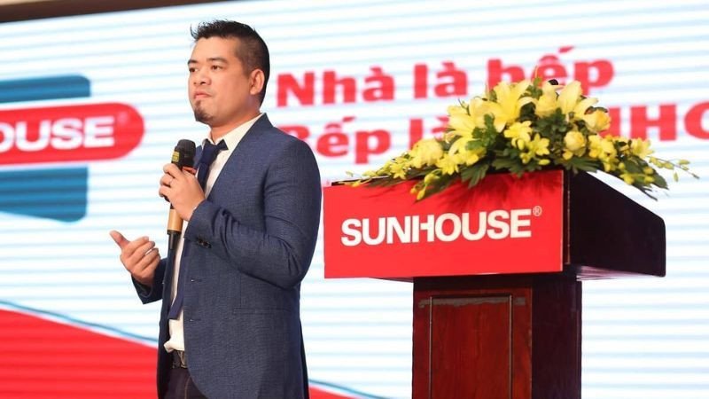 Chân dung ông Lê Tùng, CMO của Tập đoàn Sunhouse, với kinh nghiệm dày dặn trong lĩnh vực marketing thương hiệu