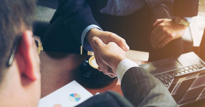 Định nghĩa BATNA và tầm quan trọng trong quá trình đàm phán