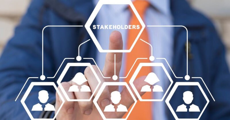 Định nghĩa Stakeholders là gì và các yếu tố liên quan