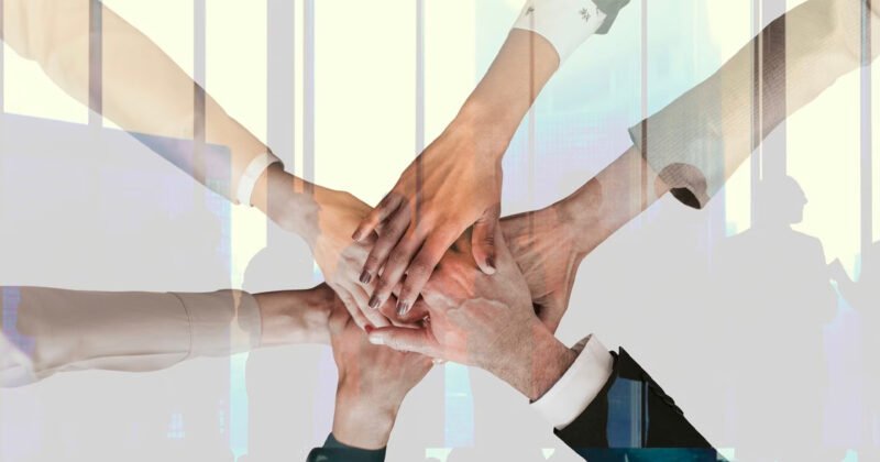 Định nghĩa về phong cách lãnh đạo dân chủ với sự tham gia của các thành viên