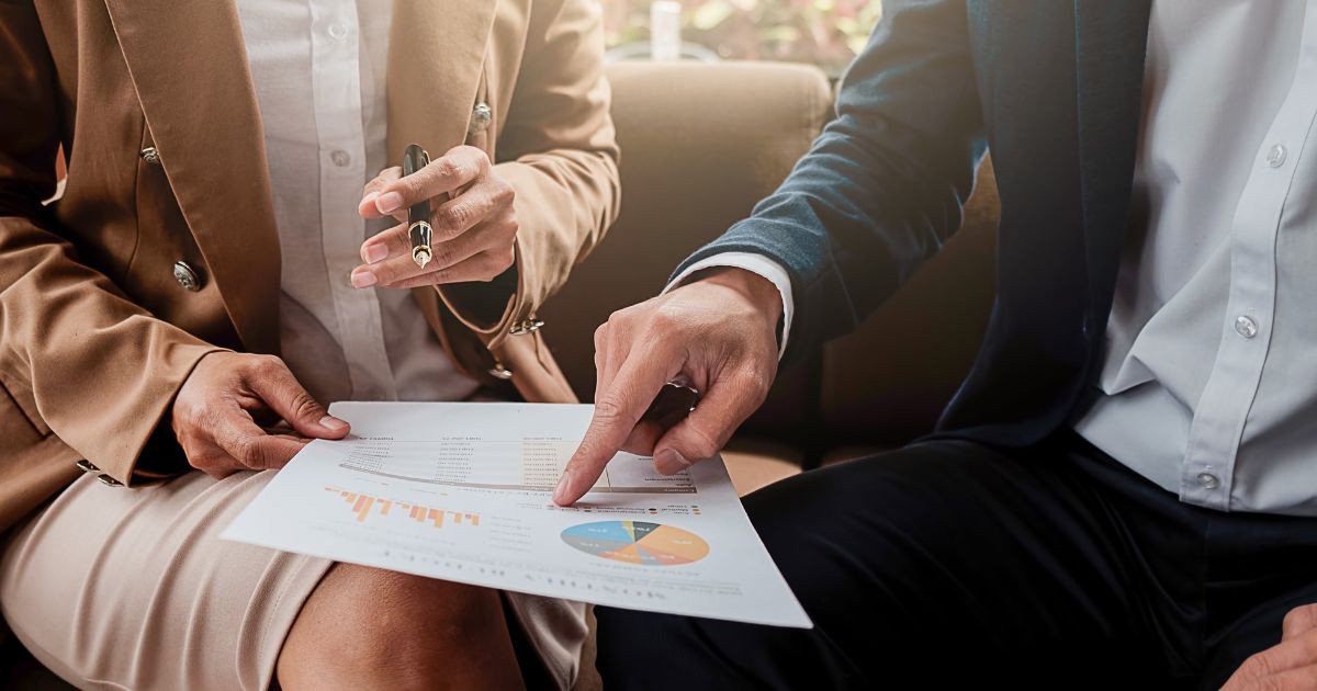 Giải đáp các câu hỏi thường gặp về vai trò và công việc kế toán bán hàng