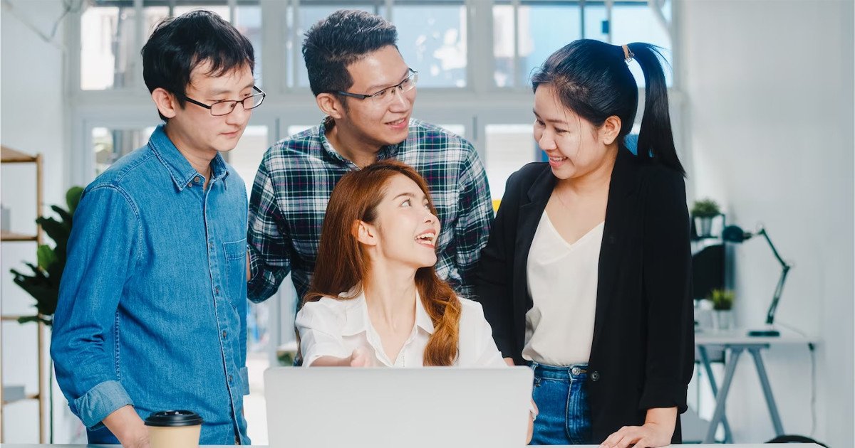 Hai loại OKR chính: cam kết và khát vọng với biểu đồ minh họa