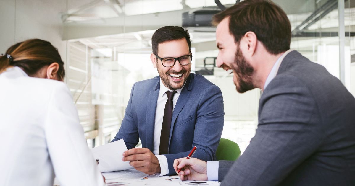 Hình ảnh minh họa vai trò đa dạng của Marketing đối với sự phát triển bền vững của doanh nghiệp, từ tăng nhận diện thương hiệu đến tối ưu hóa doanh số.