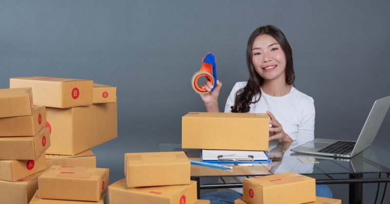 Khái niệm bán hàng là gì và quá trình trao đổi giá trị giữa người mua và người bán