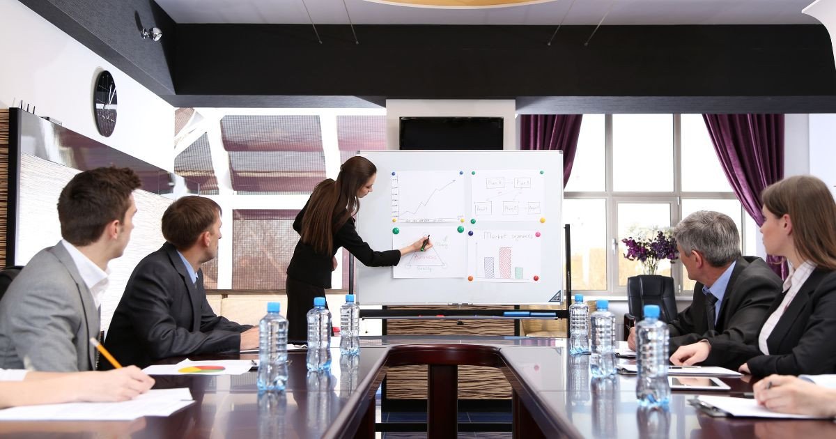Khóa học kinh doanh Giám đốc Marketing