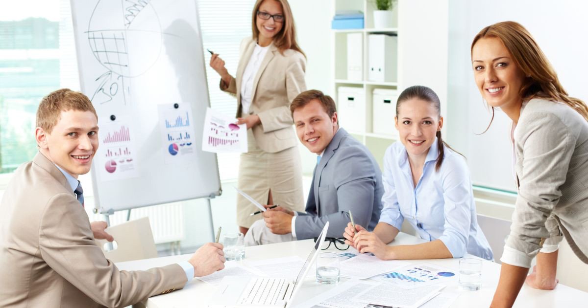 Lãnh đạo xử lý xung đột bằng phân tích tình huống và đưa ra giải pháp