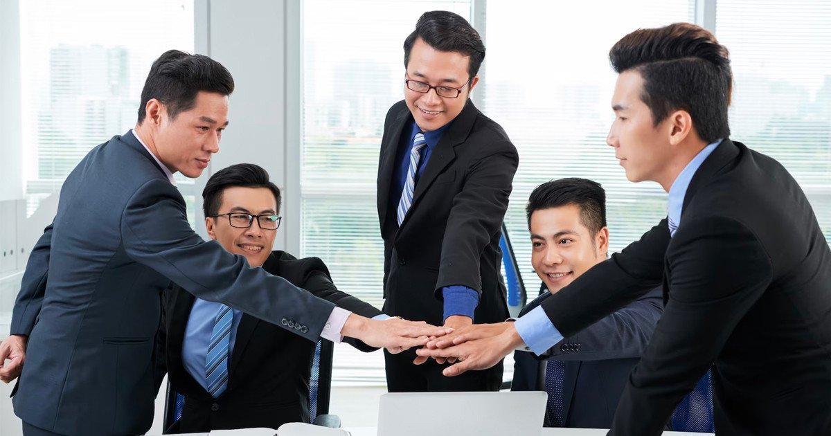 Leader và Manager đòi hỏi các kỹ năng và khả năng khác nhau trong quản lý và lãnh đạo