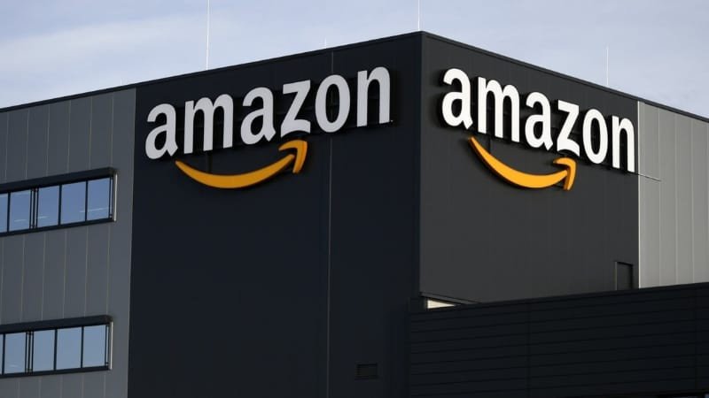 Mô hình Lean Canvas của Amazon khi còn là cửa hàng sách trực tuyến, tập trung vào giải quyết vấn đề mua sách tiện lợi.