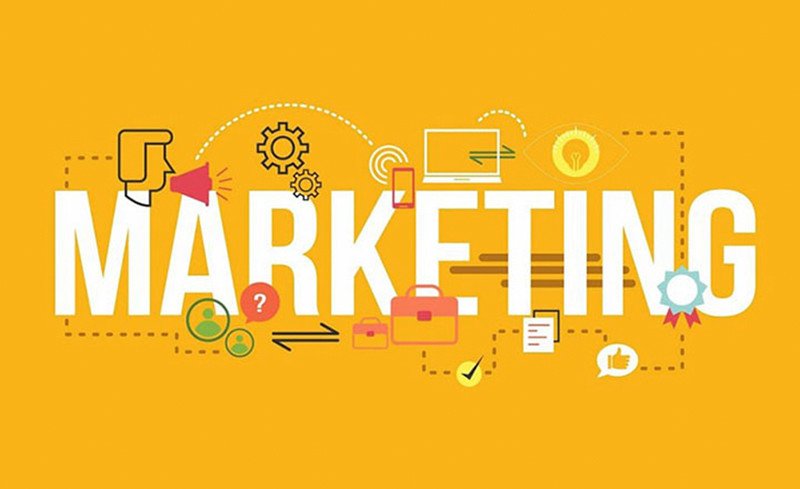Mô tả các giai đoạn chính trong quản trị marketing của doanh nghiệp