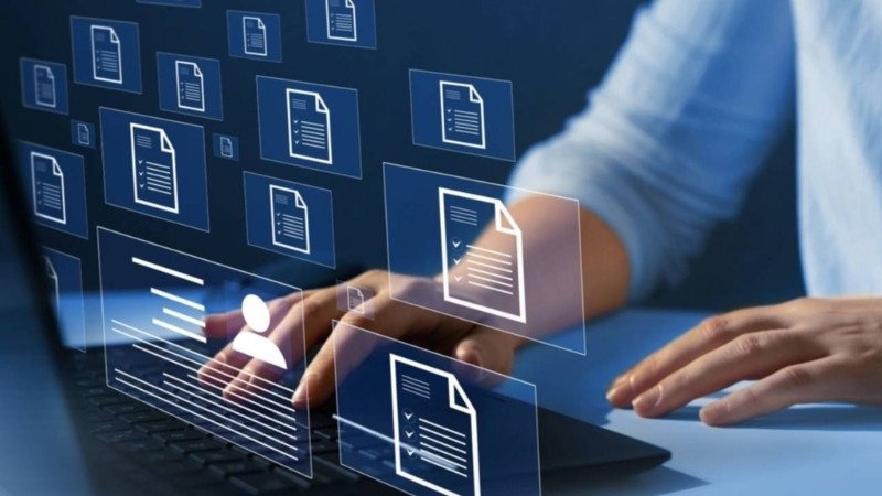 Mô tả CDP tập trung vào thu thập, hợp nhất và quản lý dữ liệu khách hàng từ mọi nguồn