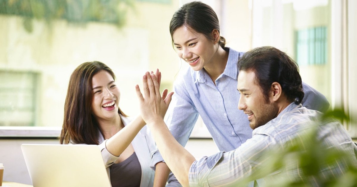Nắm vững các bí kíp để ứng xử thông minh và chuyên nghiệp nơi công sở