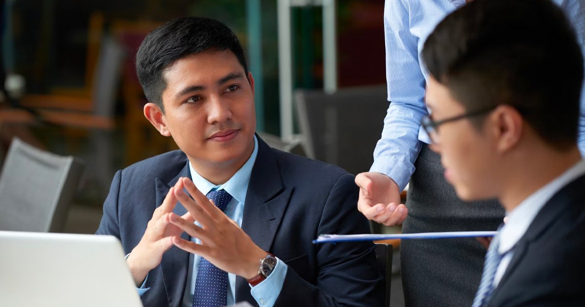 Nhiệm vụ của bộ phận Operation bao gồm xây dựng và thực hiện các chiến lược kinh doanh