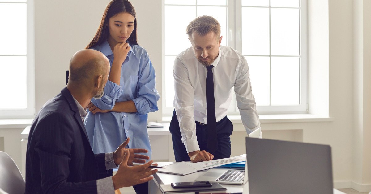 Operation Manager ứng dụng kỹ năng quản lý rủi ro và giải quyết vấn đề để duy trì hoạt động kinh doanh ổn định