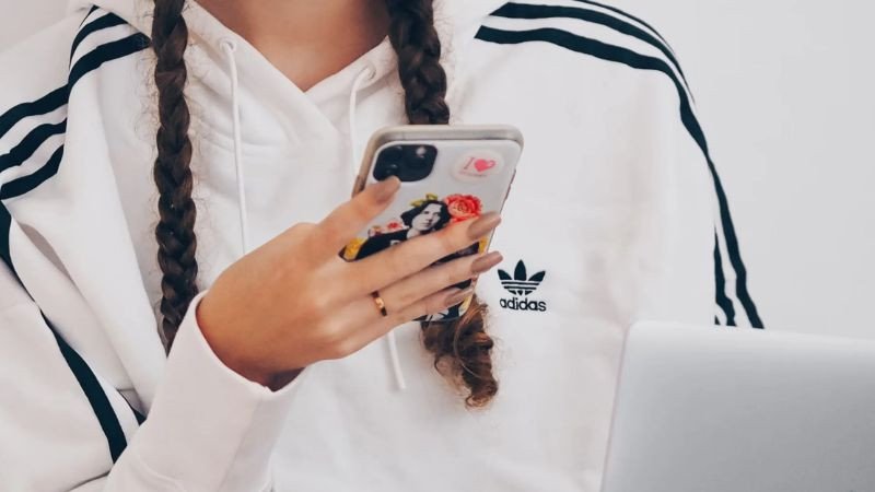 PR và Influencer Marketing là hai kênh B2C Marketing giúp doanh nghiệp xây dựng hình ảnh