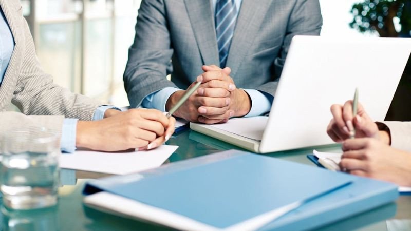 Rà soát và đánh giá chiến lược Marketing cùng mục tiêu kinh doanh hiện hành
