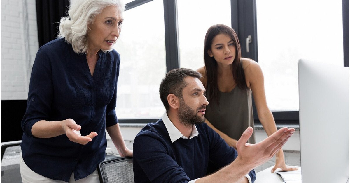 Sơ đồ minh họa quy trình xây dựng chiến lược truyền thông chi tiết và các bước thực hiện