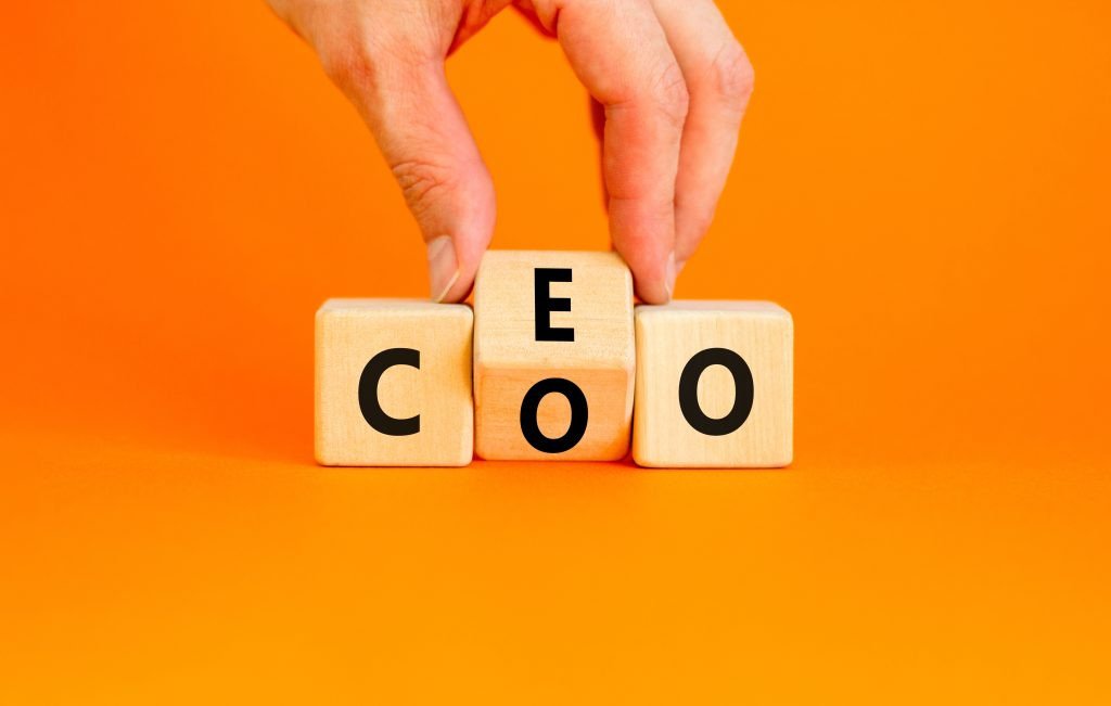 Sự phối hợp giữa Giám đốc Vận hành (COO) và Giám đốc Điều hành (CEO)