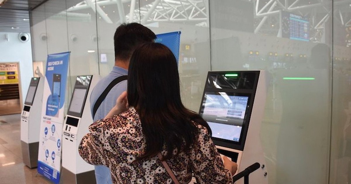 Tầm quan trọng của chuyển đổi số cơ quan nhà nước trong việc nâng cao hiệu quả và minh bạch hành chính công.