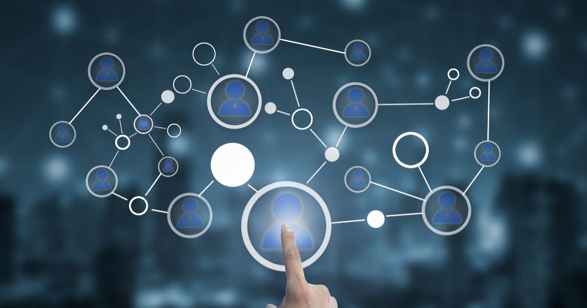 Tầm quan trọng và vai trò của các nhóm lợi ích (Stakeholders) trong doanh nghiệp