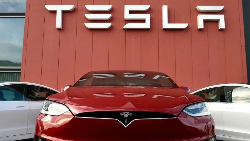 Tesla với tầm nhìn chiến lược đa dạng hóa sản phẩm và đầu tư vào năng lượng sạch