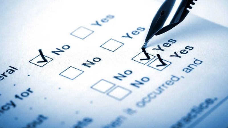 Thu thập ý kiến khách hàng là bước quan trọng trong quy trình kiểm toán thương hiệu
