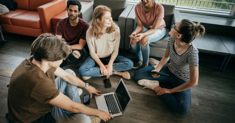 Tìm hiểu khái niệm Intern và Internship trong bối cảnh thực tế