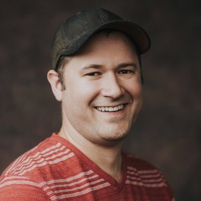 Tim Schmoyer, nhà sáng tạo YouTube với biểu tượng chiếc mũ, xây dựng lòng trung thành