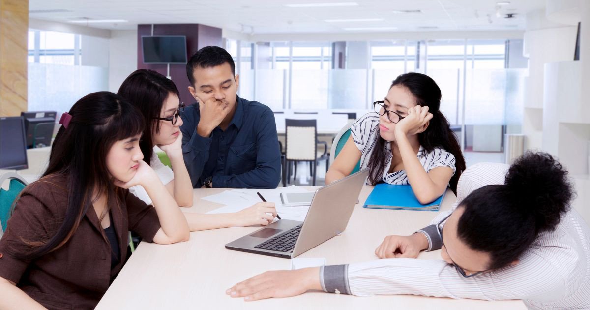 Tránh sai lầm thiếu chính kiến khi rèn luyện kỹ năng làm việc nhóm