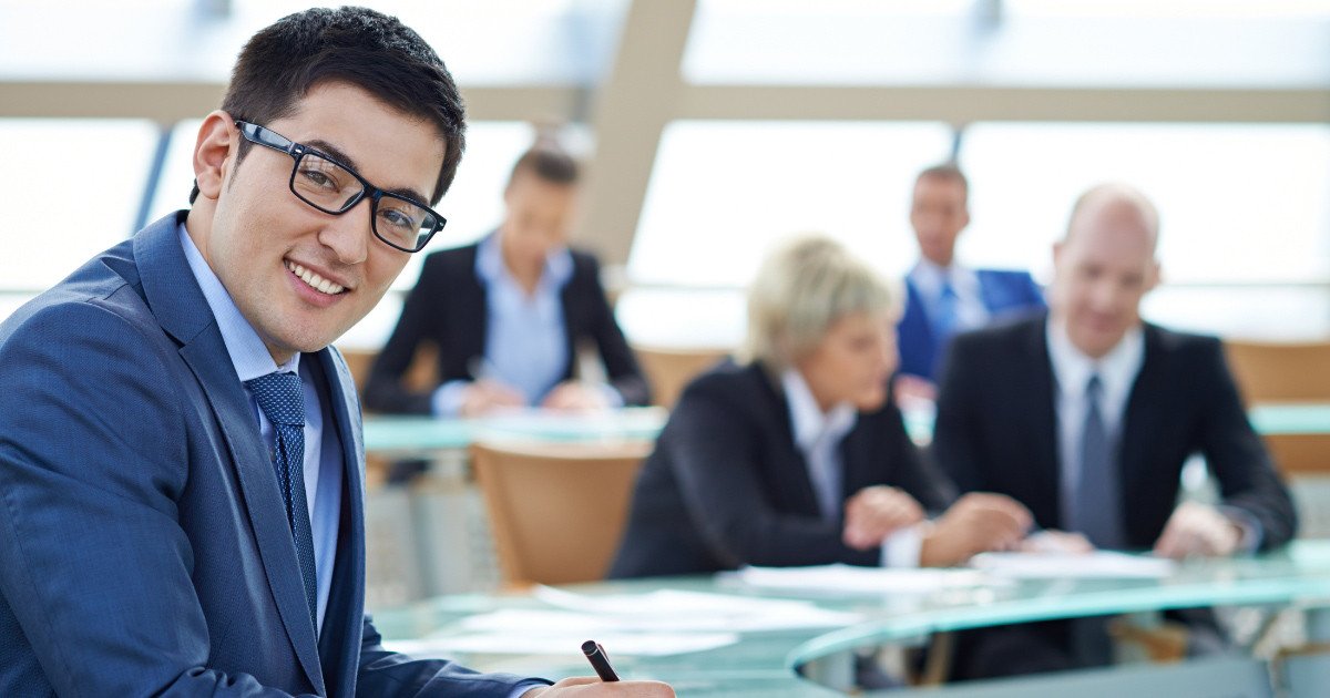 Vai trò của CEO trong việc định hình chiến lược và dẫn dắt doanh nghiệp thành công