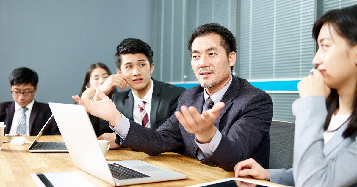Mối quan hệ con người là yếu tố then chốt trong vai trò của nhà quản trị