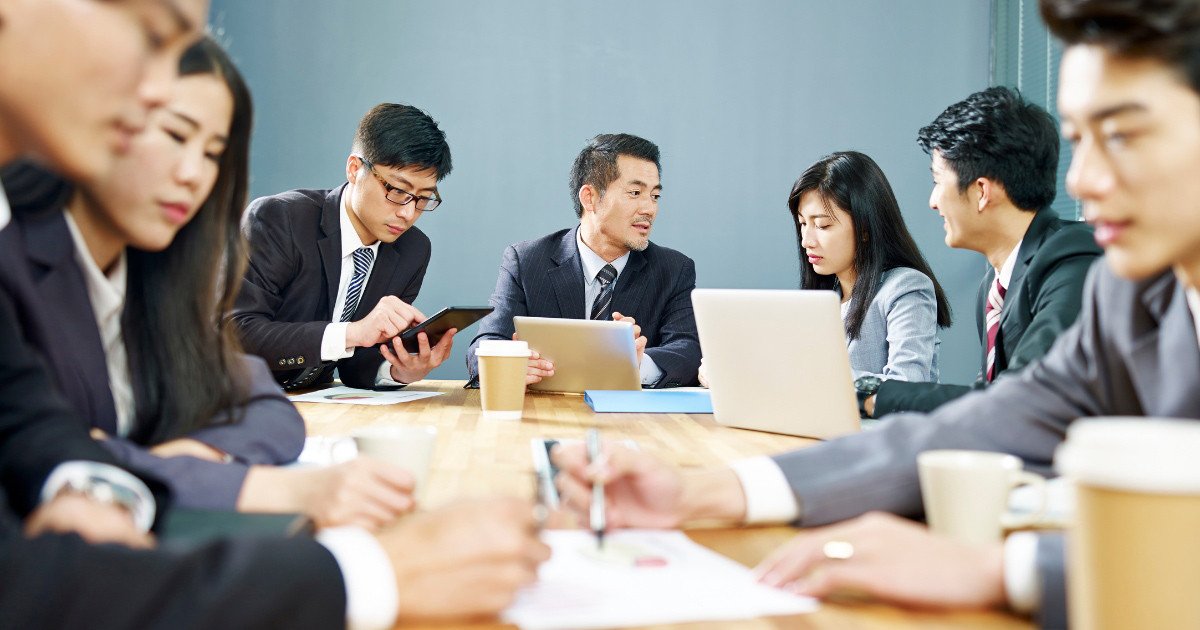 Nhà quản trị đưa ra các quyết định chiến lược và vận hành quan trọng cho tổ chức