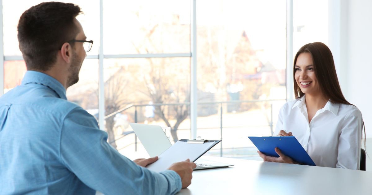 Sơ đồ mô tả các vai trò chính của phòng nhân sự trong doanh nghiệp, nhấn mạnh tầm quan trọng của quản lý con người