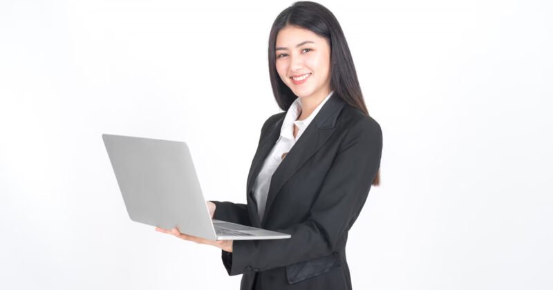 Ứng viên tạo CV trên TopCV