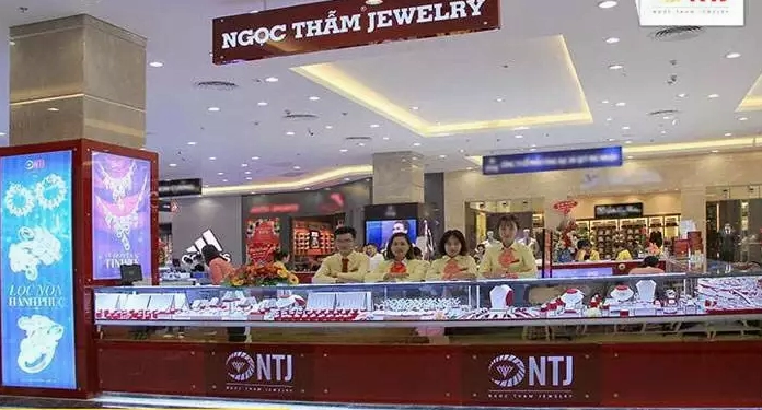 Tiệm Vàng Ngọc Thẩm Mỹ Tho: Uy Tín & Chất Lượng Vàng Các mẫu trang sức vàng tại tiệm Ngọc Thẩm