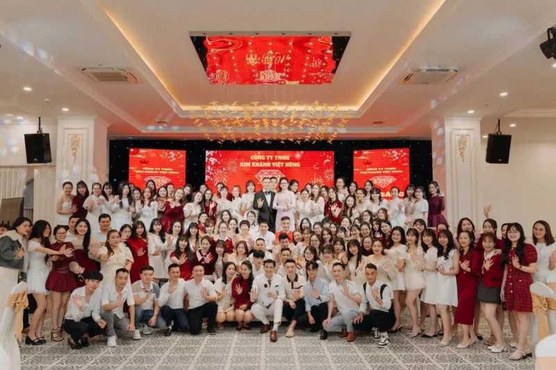 Kim Khánh Việt Hùng: Chìa Khóa Thành Công Bền Vững Cho Doanh Nghiệp 2026 Tập thể cán bộ nhân viên Kim Khánh Việt Hùng