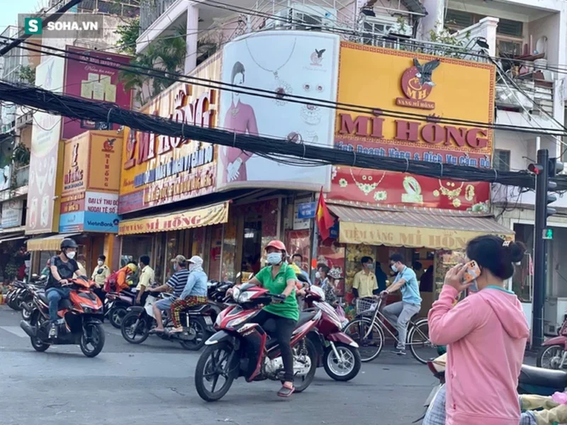 tiem-vang-mi-hong-cho-ba-chieu-uy-tin-vang-tren-30-nam_428