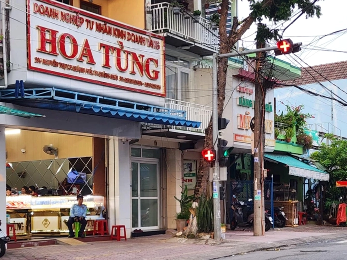 Vàng Hoa Tùng: Bí Ẩn Làn Sóng Xanh Từ Miền Đất Quảng Ngãi Vàng hoa tùng rực rỡ